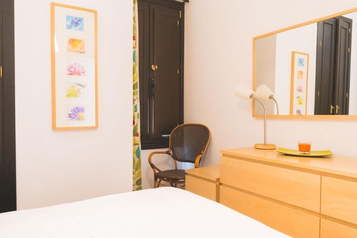 Centrico Apartamento En Calle Carreteria - マラガ エクステリア 写真